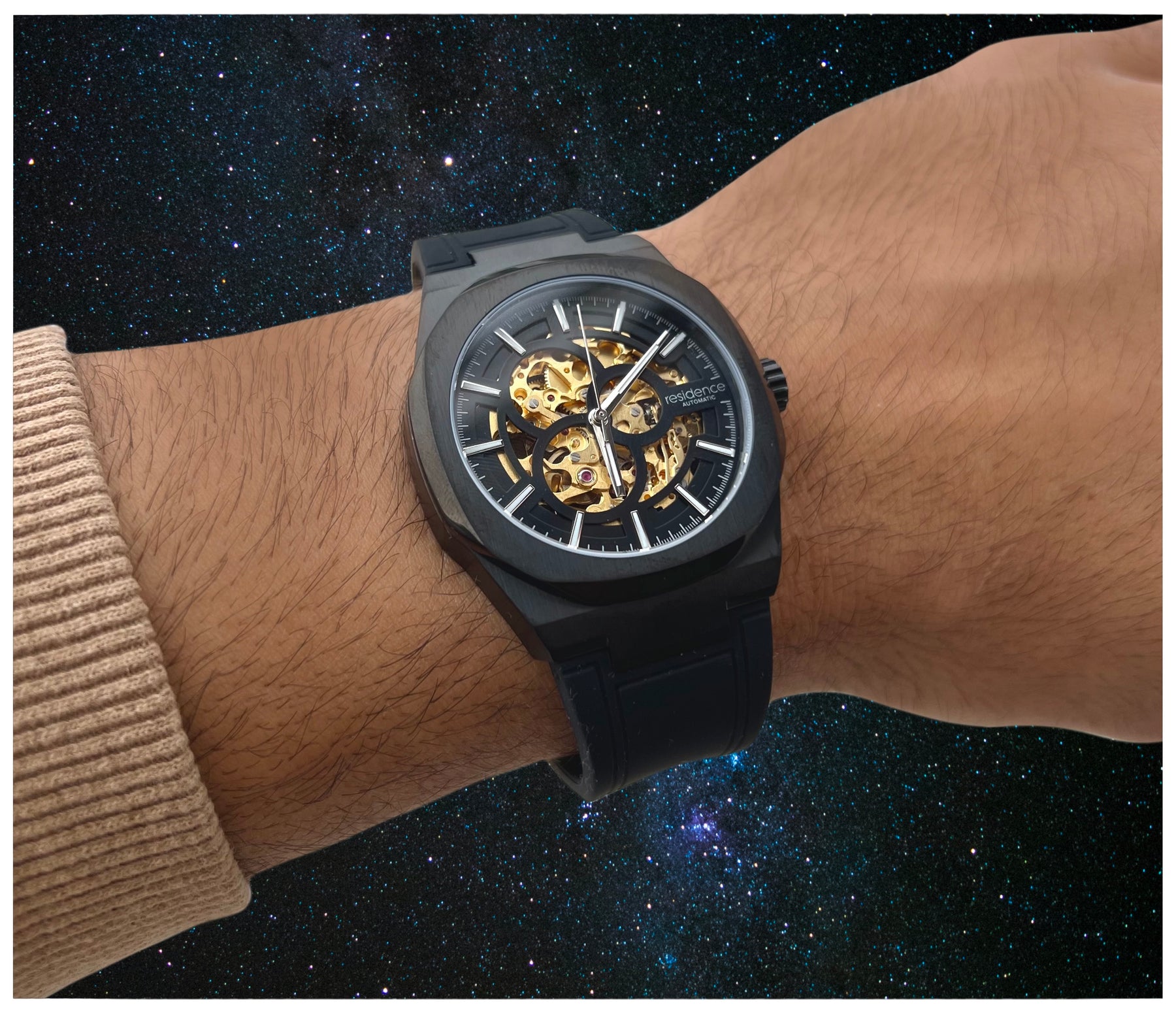 Spectra Frame Automatic Black