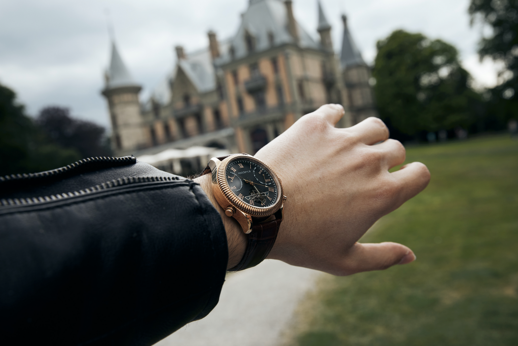 Aviator wrist watch hot sale